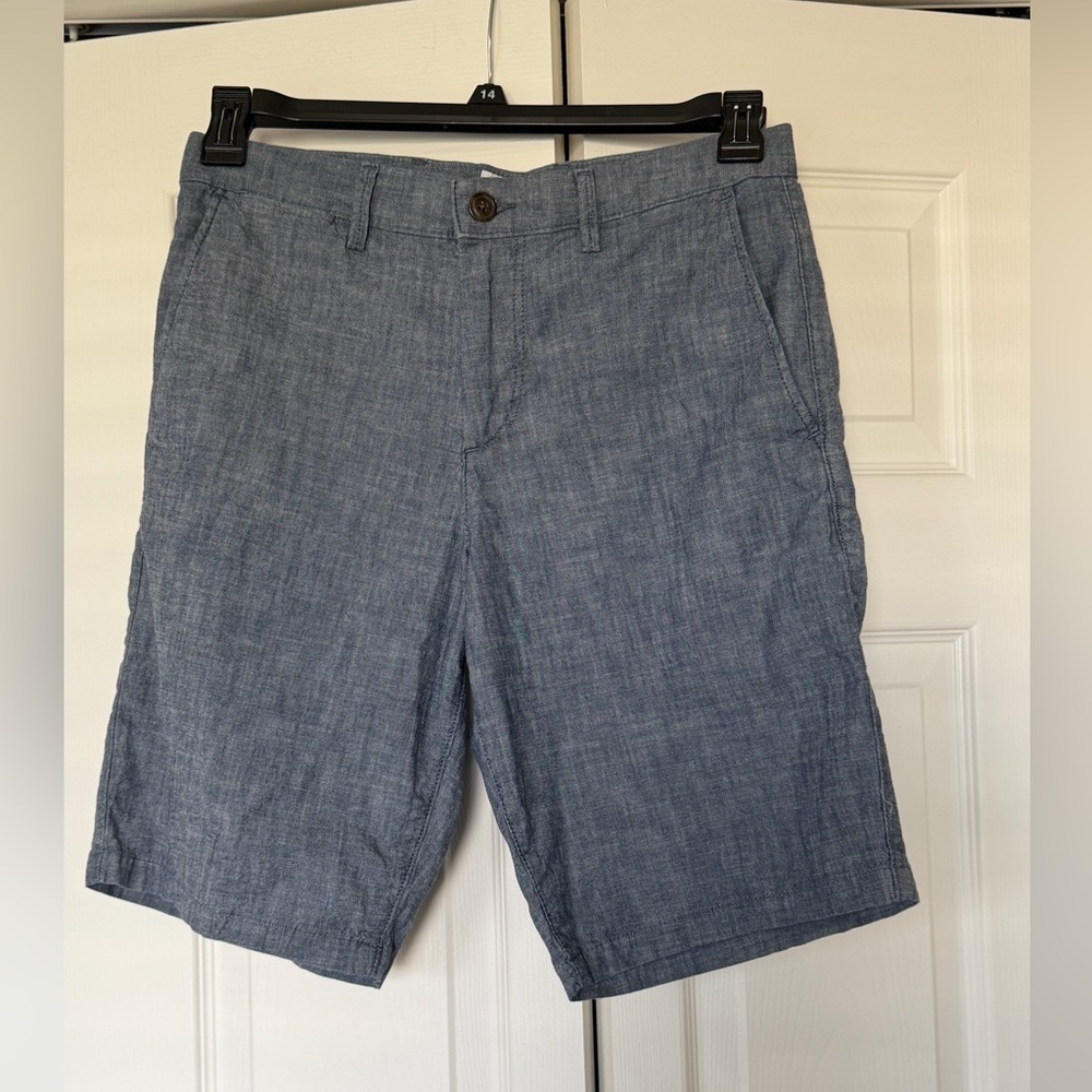 Men’s Gap shorts size 28